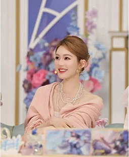 热搜第一！赵露思被指假助农＂高价卖货＂ 本人回应