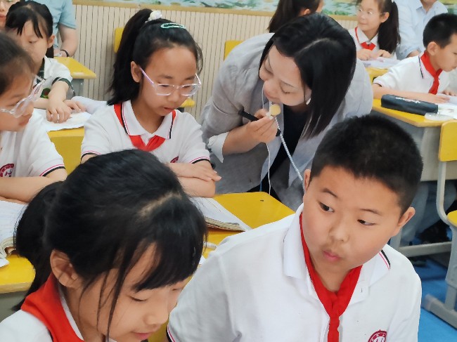 湖北沙洋县后港小学:湖北小语“星火计划”访学活动在沙洋县后港小学举行(图3) 湖北沙洋县后港小学:湖北小语“星火计划”访学活动在沙洋县后港小学举行(图3)