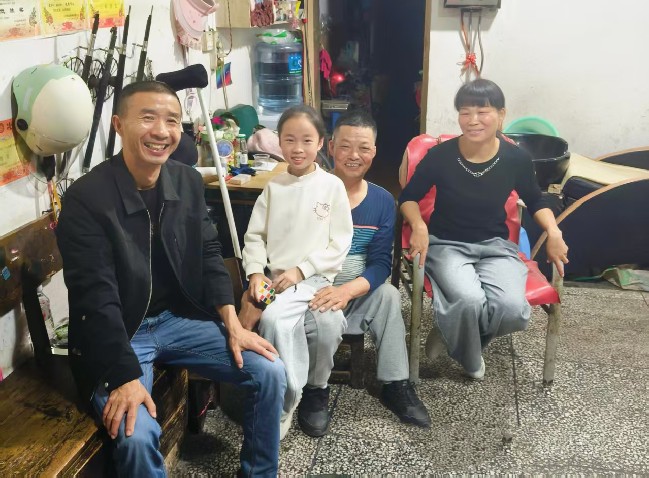 湖北省沙洋讯后港小学组织开展特殊群体暖心家访周活动(图1) 湖北省沙洋讯后港小学组织开展特殊群体暖心家访周活动(图1)