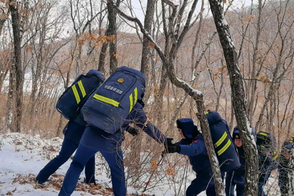 哈尔滨市森林消防支队林口大队绥芬河中队|锤炼血性胆气,锻造应急救援精锐之师(图3) 哈尔滨市森林消防支队林口大队绥芬河中队|锤炼血性胆气,锻造应急救援精锐之师(图3)