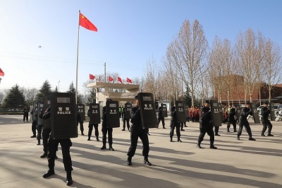 绛县举行纪念第六个中国人民警察节系列活动(图2) 绛县举行纪念第六个中国人民警察节系列活动(图2)