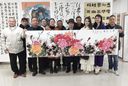 著名画家易晓明走进湖南麻阳书协笔会交流(图1)