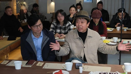 鉴止艺文丨《器惟求新》当代学院派陶艺的美学叙事启幕(图16) 鉴止艺文丨《器惟求新》当代学院派陶艺的美学叙事启幕(图16)