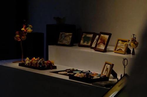 鉴止艺文丨《器惟求新》当代学院派陶艺的美学叙事启幕(图17) 鉴止艺文丨《器惟求新》当代学院派陶艺的美学叙事启幕(图17)