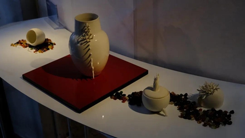 鉴止艺文丨《器惟求新》当代学院派陶艺的美学叙事启幕(图14) 鉴止艺文丨《器惟求新》当代学院派陶艺的美学叙事启幕(图14)