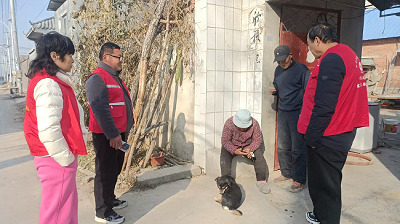 以志愿为炬 燃奉献之光(图1) 以志愿为炬 燃奉献之光(图1)