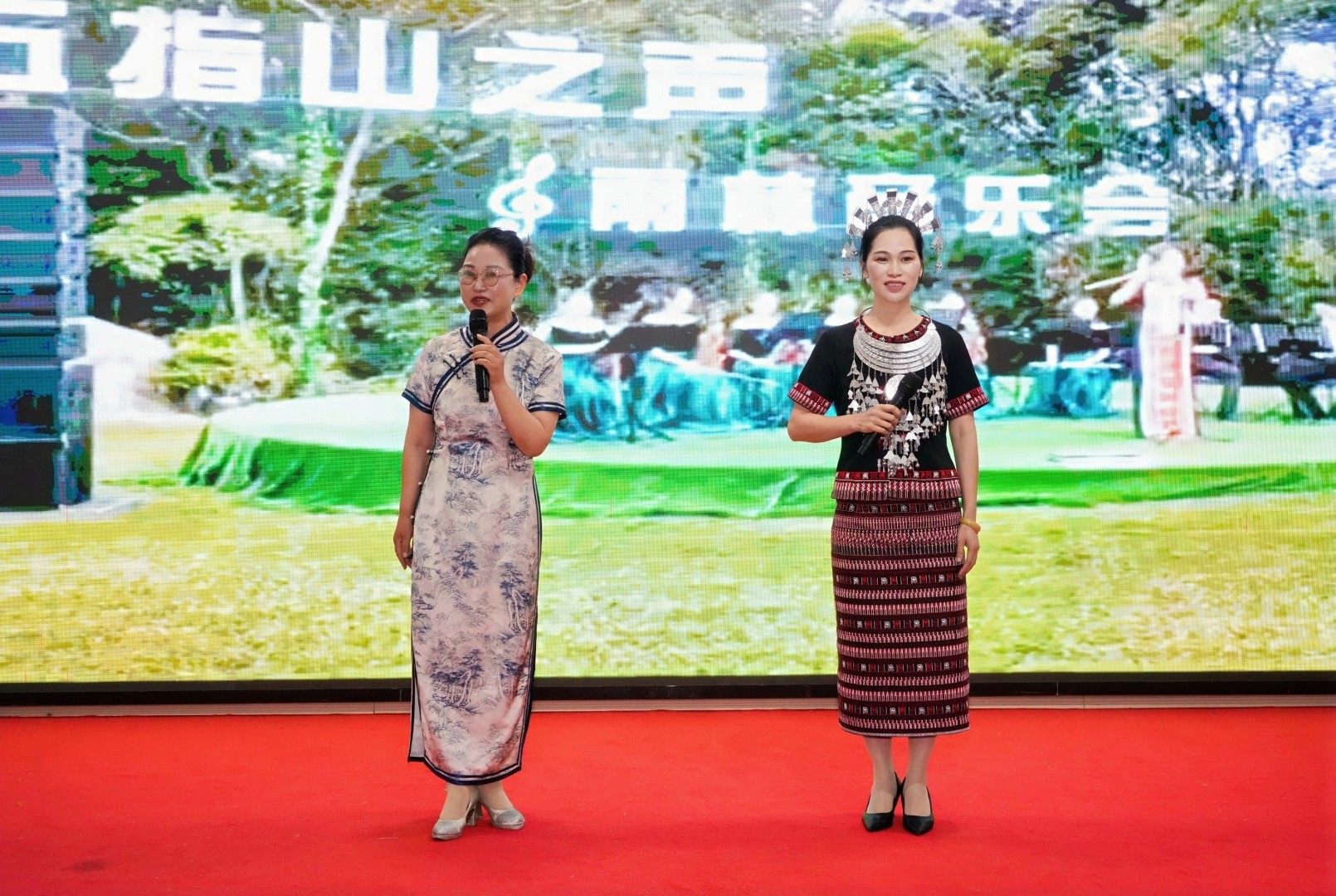 ɽ��ʫ�ϣ����ֻ��죺��ʮ�컪��ʫ�贺����ָɽ�᳡����(ͼ10)