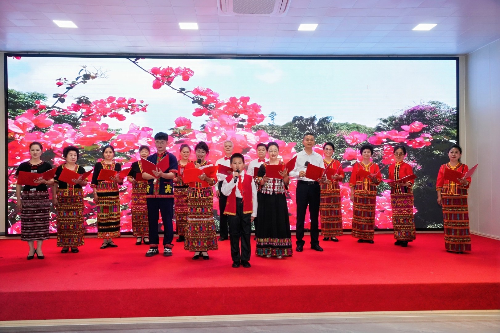 ɽ��ʫ�ϣ����ֻ��죺��ʮ�컪��ʫ�贺����ָɽ�᳡����(ͼ11)