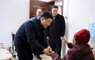 寒冬里的温暖之光——麻阳慈善行动彰显人间真情(图1)