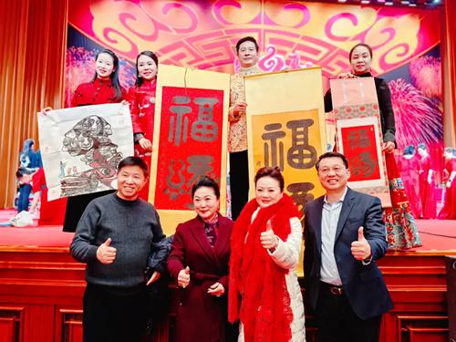 古文字焕彩大会堂，《缘天下》唱响新春韵——缘聚天下走进人民大会堂北京新春音乐会 (图7)