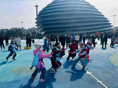 2025—2026赛季吉林省百万青少年上冰雪系列活动暨吉林省青少年冰雪趣味运动会圆满举办(图11) 2025—2026赛季吉林省百万青少年上冰雪系列活动暨吉林省青少年冰雪趣味运动会圆满举办(图11)