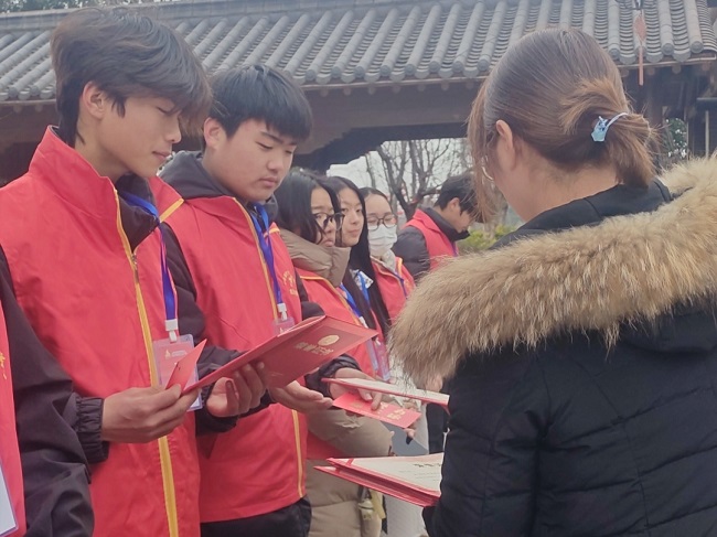 河南睢县凤栖湖景区：志愿服务暖人心 双向奔赴更温暖(图3)