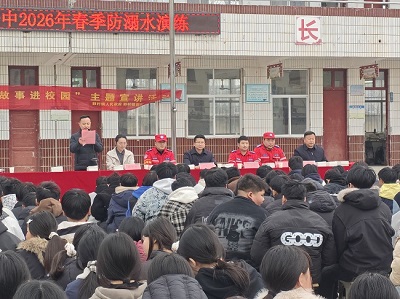 郭村镇：雷锋故事进校园 安全护航伴成长(图1)