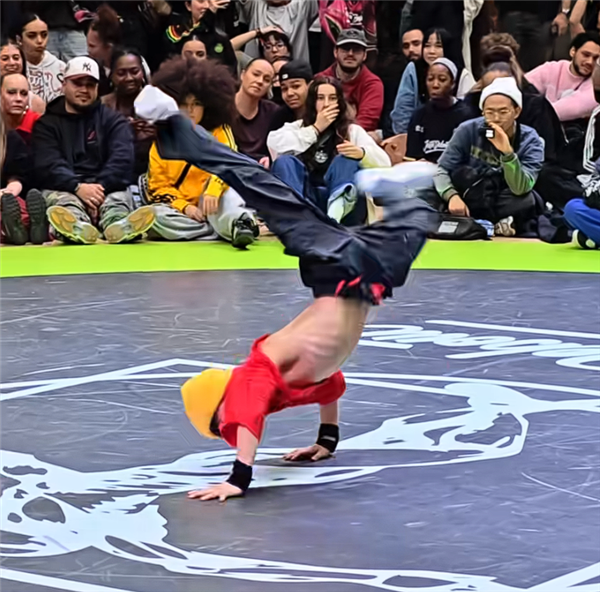 中国13岁小孩李勇秋斩获世界冠军(图2)