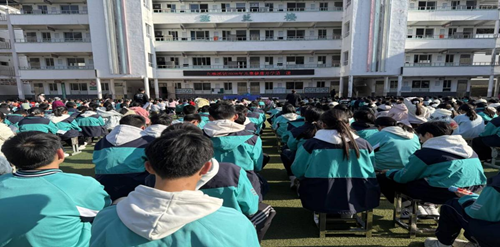 身心健康 快乐成长——健康知识讲座走进九畹溪镇中小学(图1)