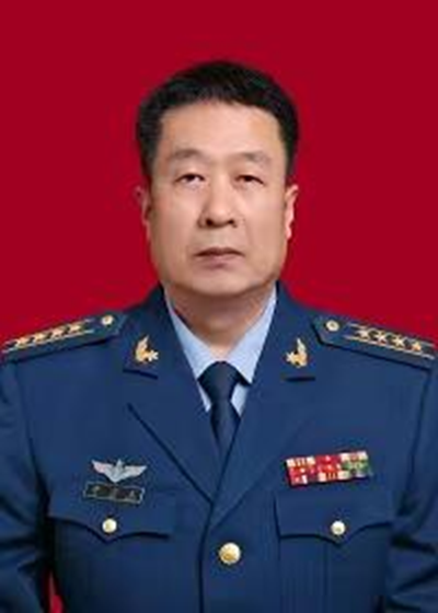 鞠躬尽瘁铸军魂 一腔赤诚献人民——沉痛送别李卫东同志(图1)