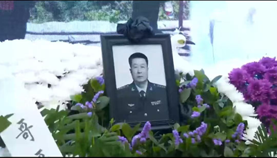 鞠躬尽瘁铸军魂 一腔赤诚献人民——沉痛送别李卫东同志(图2)