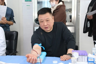 热血践初心 医者显担当——长岭县卫生健康志愿服务队开展无偿献血活动(图1)