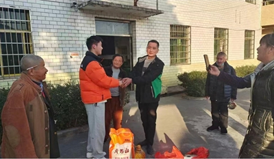 体育激荡青春，担当淬炼本色—记南阳师范学院体育学院学子谢智涛(图1)