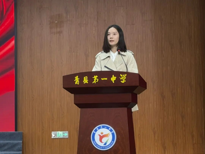 雷锋精神 代代传承——雷锋班长走进青县第一中学主题宣讲活动(图8) 雷锋精神 代代传承——雷锋班长走进青县第一中学主题宣讲活动(图8)