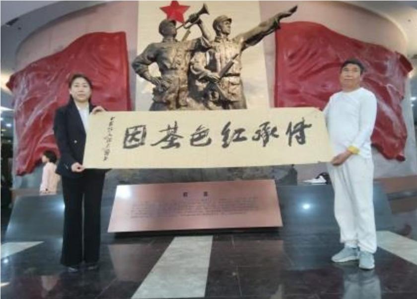 中国好人汪太银 笔墨寄哀思 陵园慰英魂(图2) 中国好人汪太银 笔墨寄哀思 陵园慰英魂(图2)