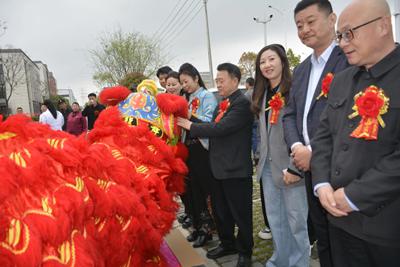 首届武当山武道中医药大健康研讨会与武汉百姓源健康生活馆开业仪式活动圆满举行 (图18) 首届武当山武道中医药大健康研讨会与武汉百姓源健康生活馆开业仪式活动圆满举行 (图18)