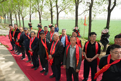 慎终追远承祖德 同心聚力续家风——2026山东峄县大河涯赵氏清明祭祖大典圆满举行(图13) 慎终追远承祖德 同心聚力续家风——2026山东峄县大河涯赵氏清明祭祖大典圆满举行(图13)