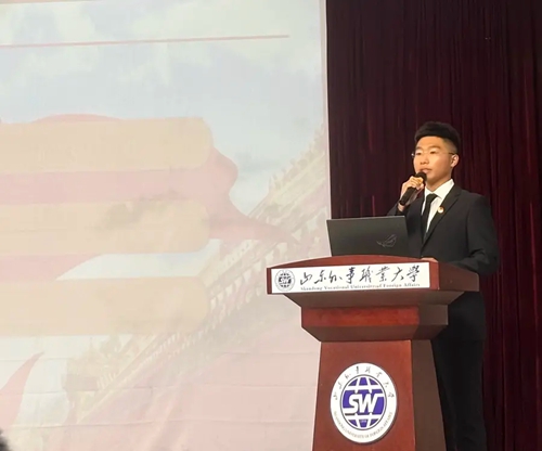 石皓中：以青春为笔 书写成长与担当(图2)