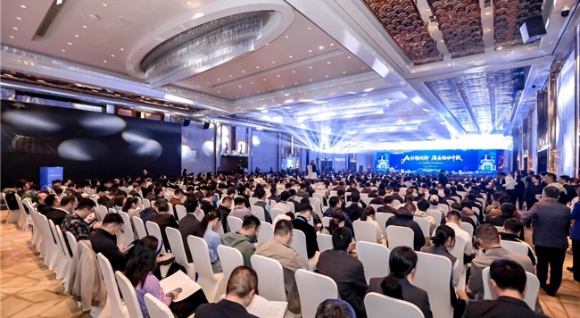 “AI引领创新 海岳驱动升级” 2026浪潮数字企业创新大会在京举办(图1)