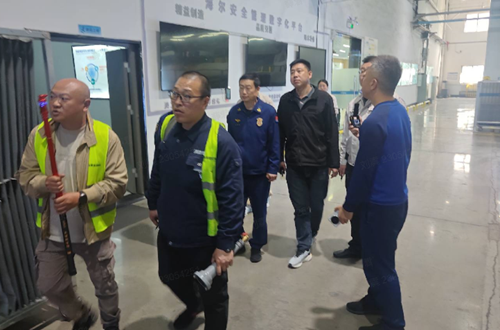 青岛海尔特种电冰柜有限公司（商用冷柜） 消防救援大队赴商用冷柜开展消防安全督导(图2)