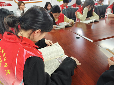 书香花溪・悦读悦行——迎2026年全民阅读活动周暨“读懂花溪”读书分享会圆满举办(图2)