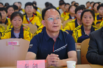 学礼仪·润童心｜峄城区实验小学开展公益文明礼仪课堂活动(图3)