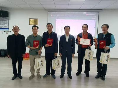 庆祝湖南省老干部事务中心掼牌协会成立首届友谊赛圆满举行(图5)