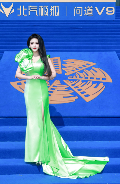 第十六届北京国际电影节华人时尚盛典隆重举行，荣誉主席安婷跨界绽放文化魅力(图7)