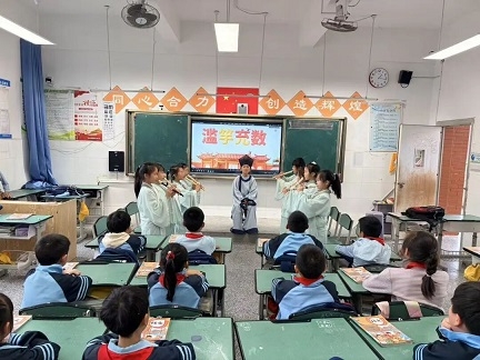 “童阅时光·家校同行”——恩阳二小读书周活动(图3)