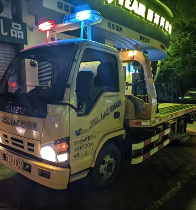 浙江交通集团绍兴中心天台驻地 连夜应急救援爆胎车辆守护平安(图6)