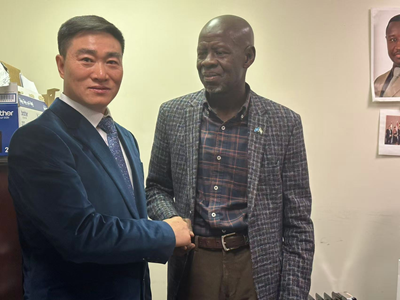 世界企业家协会主席王余根博士引领国际商业合作新征程(图1)