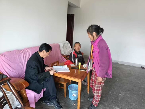  八年驻村守初心 扎根山村写担当——记秭归县沙镇溪镇倒座铺村原驻村第一书记宋秀万(图2)