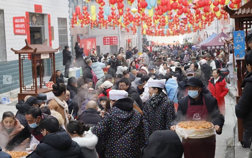文明实践润山城 幸福新风满五峰(图1)