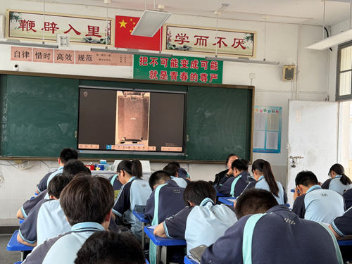  忍痛坚守三尺讲台 丹心护航学子中考——江苏建湖汇文初级中学教师夏惠雯暖心事迹纪实(图3)
