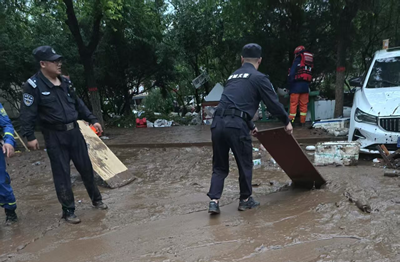 星夜驰援！丰润蓝天救援队跨区奔赴宽城暴雨灾区 安全转移群众140余人(图10)