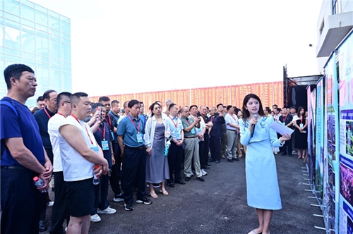 福水通四海,好水链世界! 2026泰山天然山泉水产业高质量发展大会圆满举行(图2) 福水通四海,好水链世界! 2026泰山天然山泉水产业高质量发展大会圆满举行(图2)
