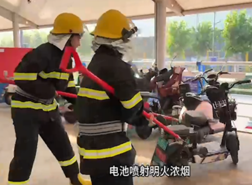 电动车棚应急处置七步法 ——青岛海尔电冰箱有限公司(冰箱中一)(图7) 电动车棚应急处置七步法 ——青岛海尔电冰箱有限公司(冰箱中一)(图7)