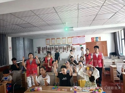 区新时代文明实践中心:开展“多彩假期 ‘艺’路‘童’行”文明实践活动(图4) 区新时代文明实践中心:开展“多彩假期 ‘艺’路‘童’行”文明实践活动(图4)