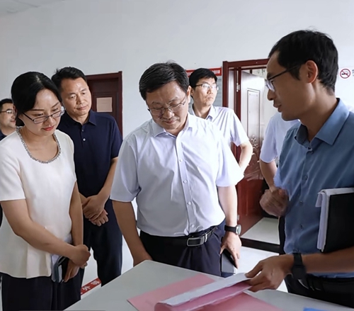 吴劲赴明光市调研:巩固拓展学习教育成果 实干奋进造福一方百姓(图1) 吴劲赴明光市调研:巩固拓展学习教育成果 实干奋进造福一方百姓(图1)