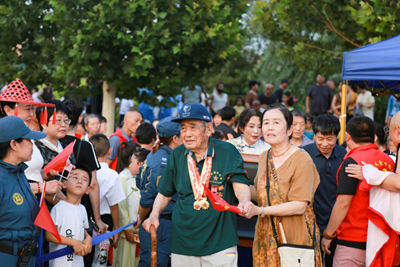 庆八一 传大爱 郭明义爱心团队沟帮子福全团队举办十周年公益慈善晚会(图11)