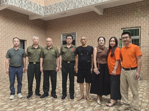 情暖病榻 致敬老兵---中国老兵之家走访慰问重病特困退役军人(图3) 情暖病榻 致敬老兵---中国老兵之家走访慰问重病特困退役军人(图3)