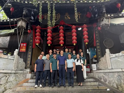 艺心向党匠心筑梦 长龙共振赋能文旅——中南林业科技大学家居与艺术设计学院赴龙山惹巴拉开展“三下乡”实践活动(图3)