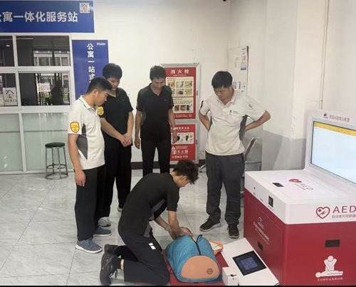 筑牢生命安全防线｜黄岛家用冷柜组织开展应急救护专项培训(图2)