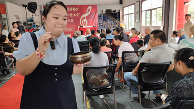 “同舟共济,心坚石穿”,七夕音乐会启幕,残健相融亲子携手共谱大爱温情华章(图3) “同舟共济,心坚石穿”,七夕音乐会启幕,残健相融亲子携手共谱大爱温情华章(图3)